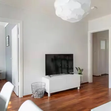 Beautiful And Quiet In Center - Perfect Location * Reykjavik