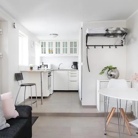 Apartment Beautiful And Quiet In Center - Perfect Location *