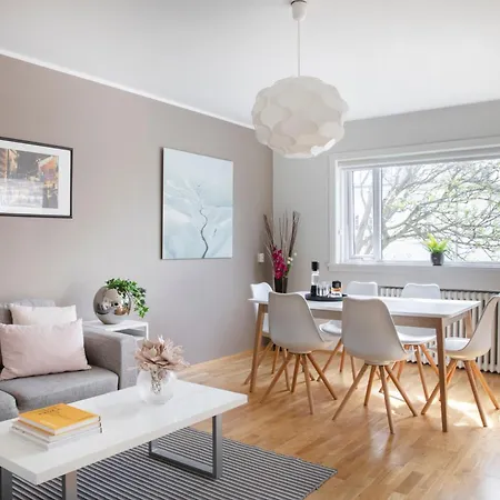 Beautiful And Quiet In Center - Perfect Location * Reykjavik